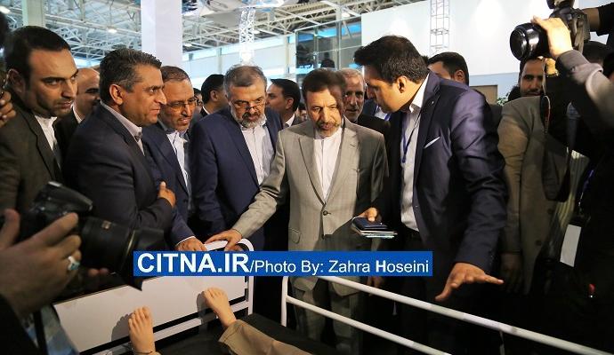 گزارش تصویری سیتنا/ بازدید دکتر واعظی از سالن همراه اول در نمایشگاه تلکام