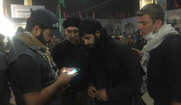 گزارش تصویری/ ارائه‌ی خدمات ارتباطی رایتل به زائران اربعین