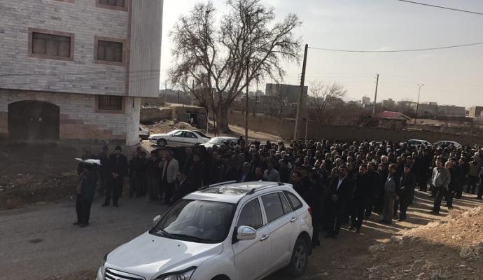 گزارش تصویری/ مراسم تشییع و اقامه نماز بر پیکر حاج غلامرضا فاتح