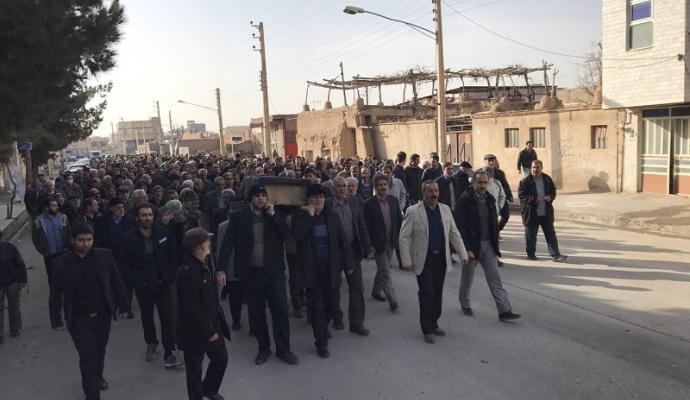 گزارش تصویری/ مراسم تشییع و اقامه نماز بر پیکر حاج غلامرضا فاتح