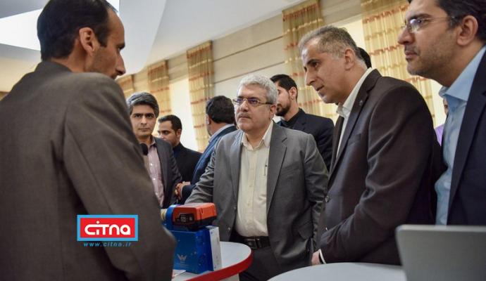 بازدید معاون علمی و فناوری ریاست جمهوری از نمایشگاه محصولات فضایی (+تصاویر)