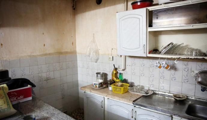 روایت شکنجه یک زن و دخترانش توسط هیولایی انسان نما (+تصاویر)