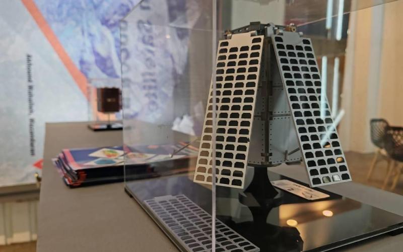 پژوهشگاه فضایی 