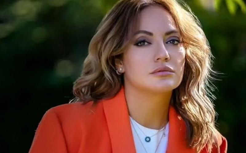 مهناز افشار