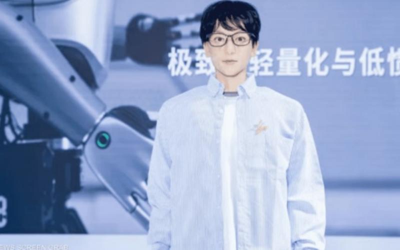 ربات انسان نما