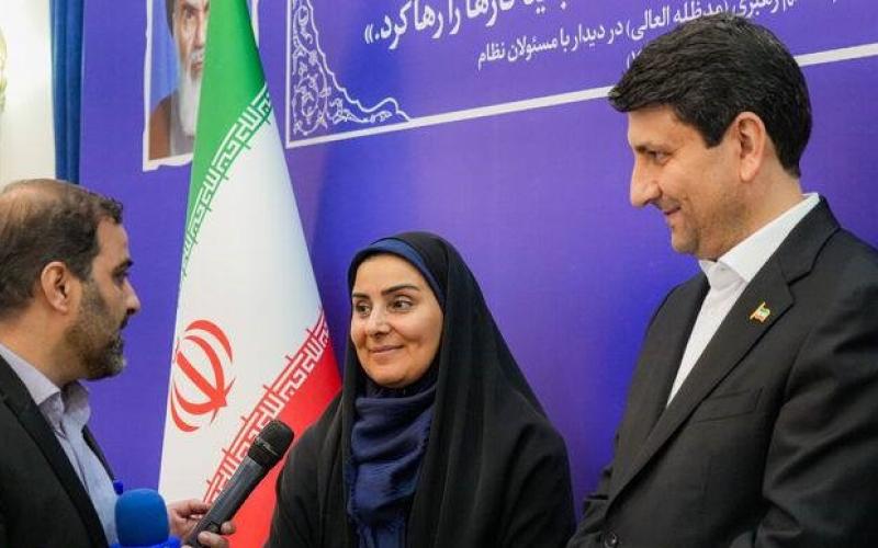 فرزانه صادق 