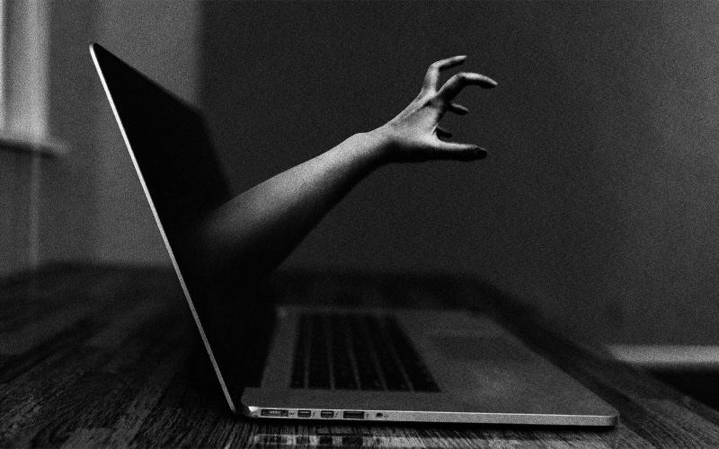 خشونت علیه زنان