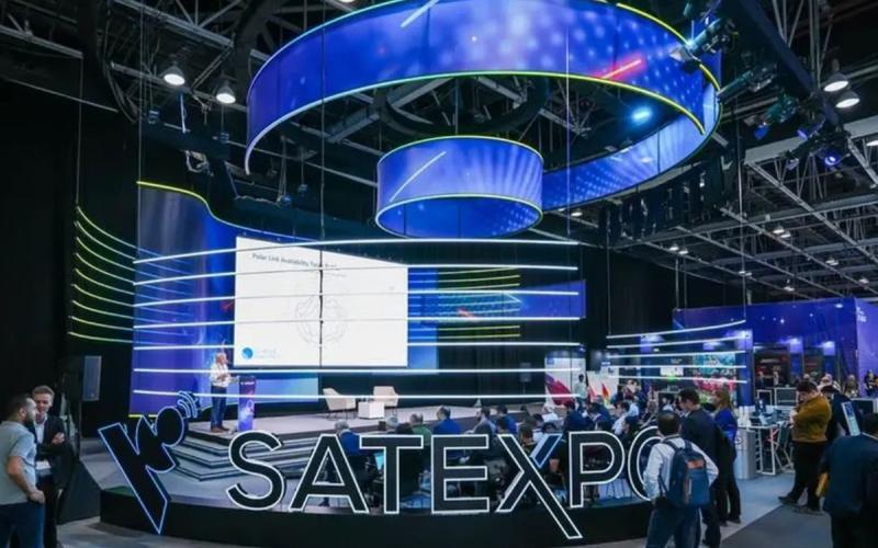 نمایشگاه فضا