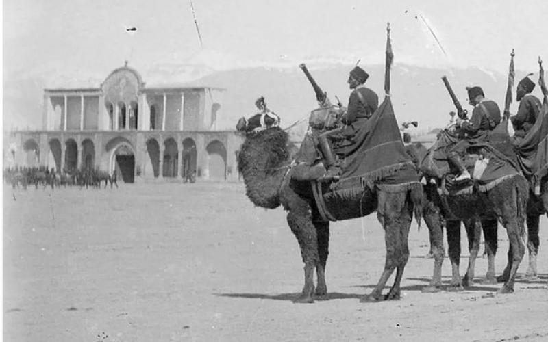 نظامی 