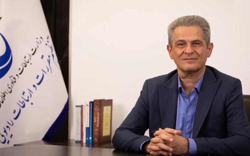 ایرج مکرمی