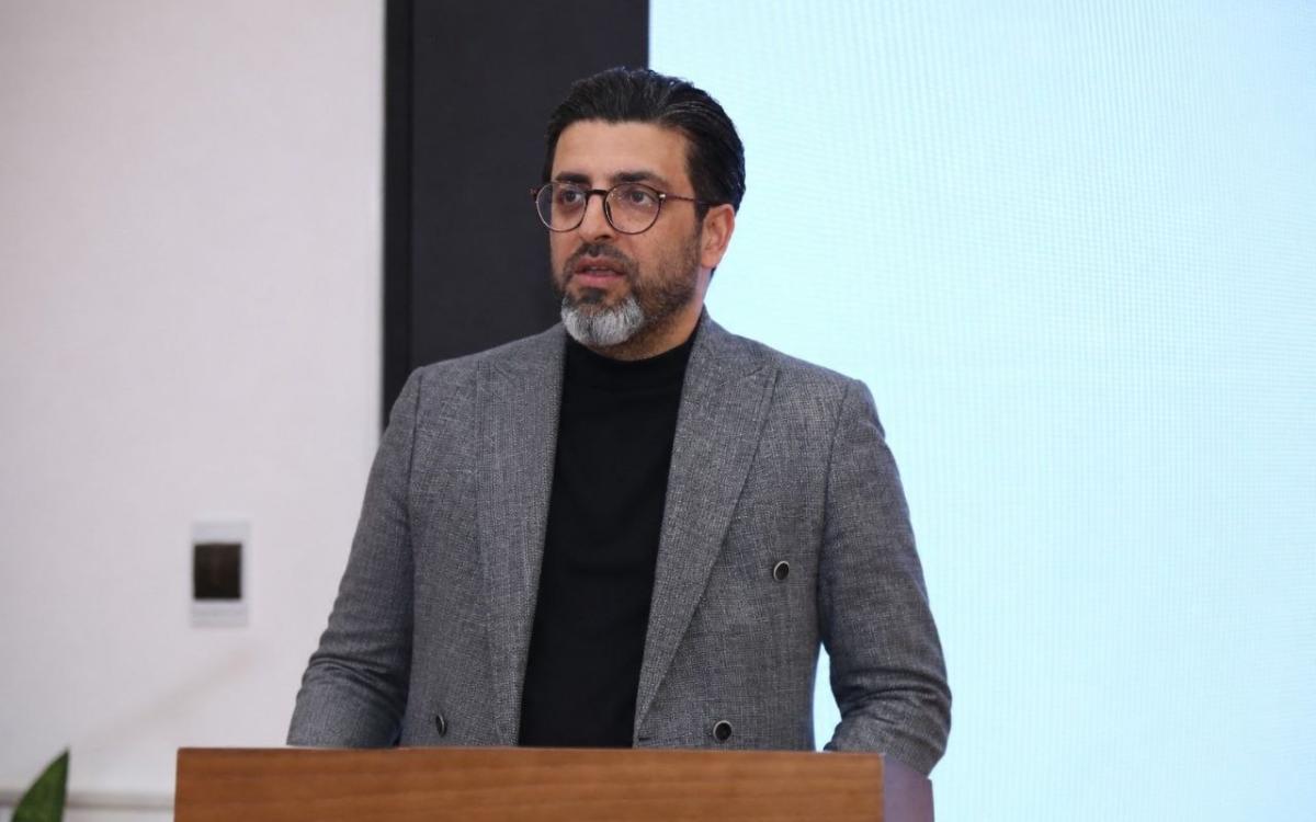 خسرو سرپیری