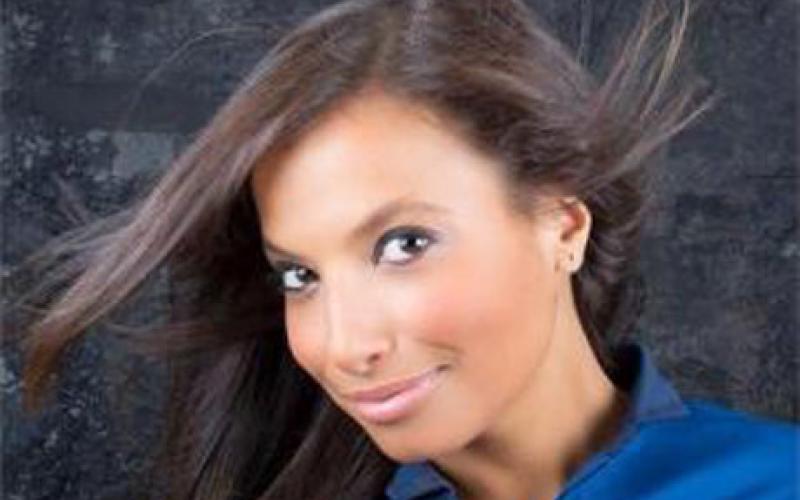 آزار و اذیت یک خبرنگار زن توسط دو فوتبالیس مشهور +عکس