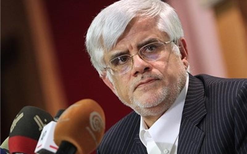 حمله به عارف در دانشگاه شیراز+جزئیات 