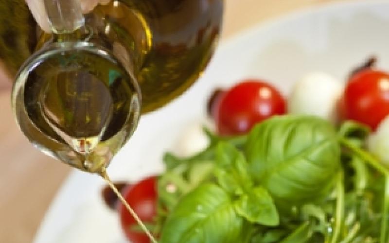 سالاد را بدون سس نخورید! 