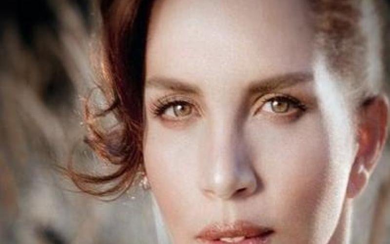 فرار خانم مشهور خواننده با دوست پسرش +عکس