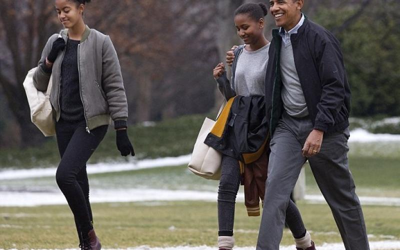 اوباما همسرش را ترک کرد +تصویر