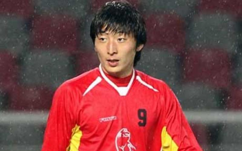 دردسرهای زن فوتبالیست مردنما +تصاویر