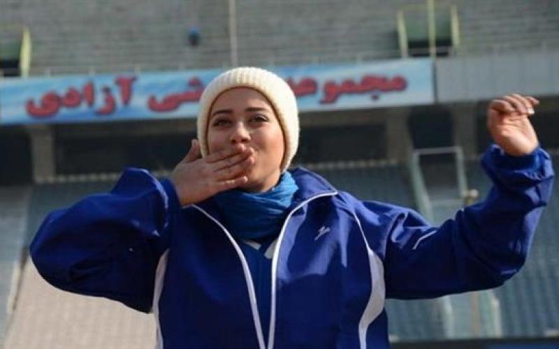 دخترانی با لباس پسرانه در استادیوم آزادی +تصویر