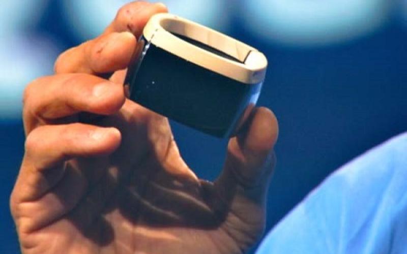 همکاری اینتل و بنیاد J-fox برای مبارزه با پارکینسون