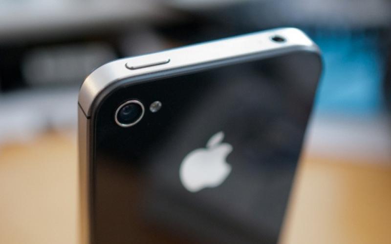 بروز اشکال در باتری‌ آیفون 5