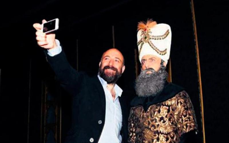 "سلفی" سلطان سلیمان با خودش در شبکه‎های اجتماعی