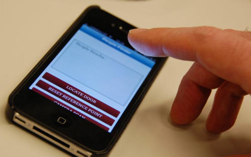 سرویس‎های پیام‎رسان‎ موبایلی که تنها نام بومی را یدک می‎کشند