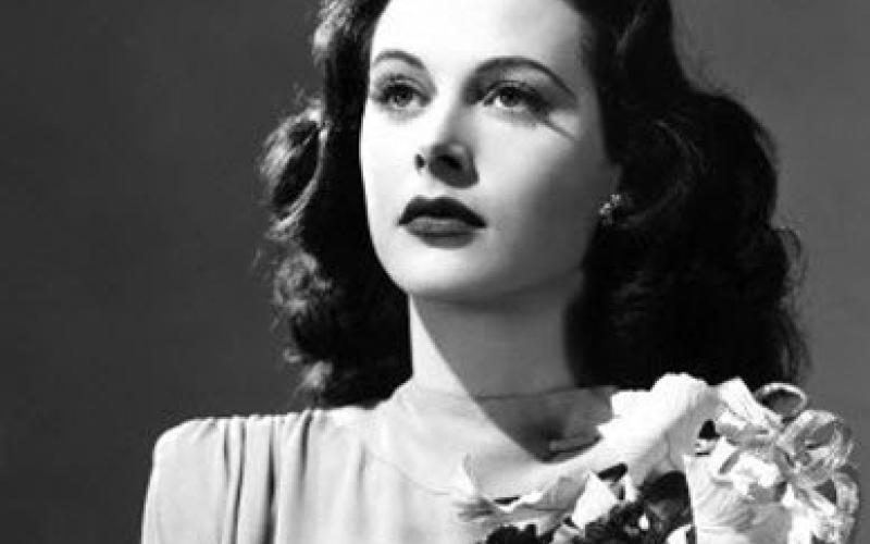 صدمین سال تولد هنرپیشه‎ زیبای هالیوود که وایرلس را به ارمغان آورد (+تصاویر)