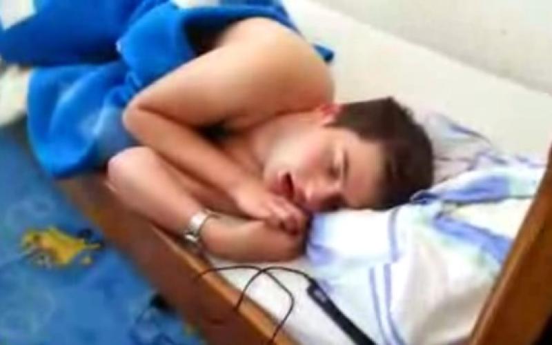 ویدئوی عجیبب‎ترین خرناس، در یوتیوب رکورددار شد! (+فیلم)