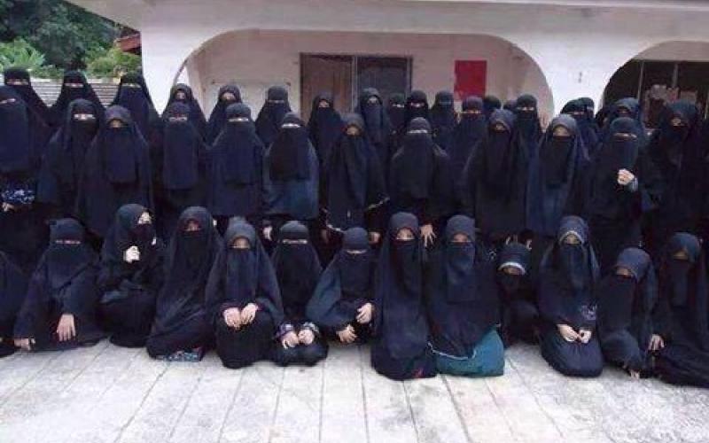 تصاویر همسران و کنیزان ابوبکر البغدادی در قاب شبکه‎های اجتماعی 