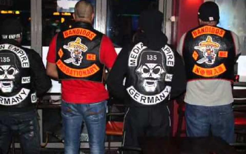 خبر فیس‎بوک موتورسیکلت سواران آلمان از کوبانی