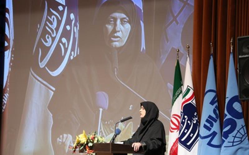 گزارش سیتنا از همایش ICT و استاندارد؛ اجازه ندهید با هر مشخصاتی کالاهای ICT را به کشور وارد کنند