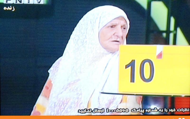 بازیگر زن معروف ایرانی در یک شبکه ماهواره ای