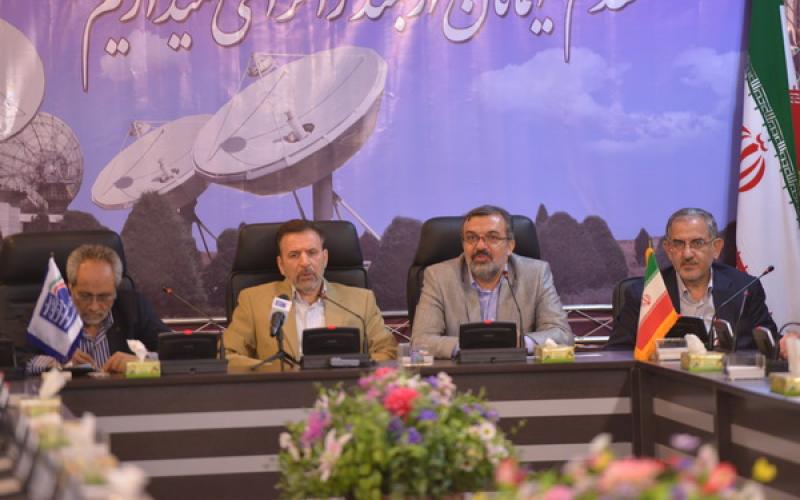 وزیر ارتباطات: مالکیت کابل مسی متعلق به شرکت مخابرات است، اما استفاده از آن باید مدیریت شود