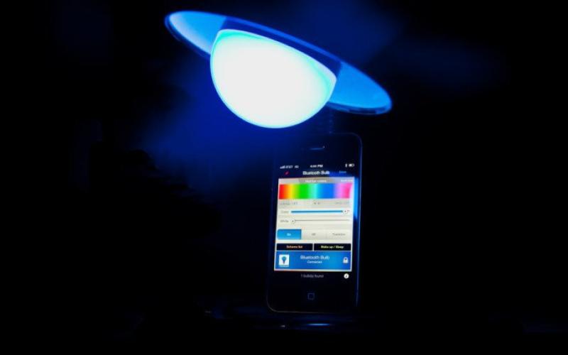 ابداع اینترنت نوین "Li-Fi" ؛ امکان دانلود فیلم 90 دقیقه‎ای "HD " در کمتر از 45 ثانیه 