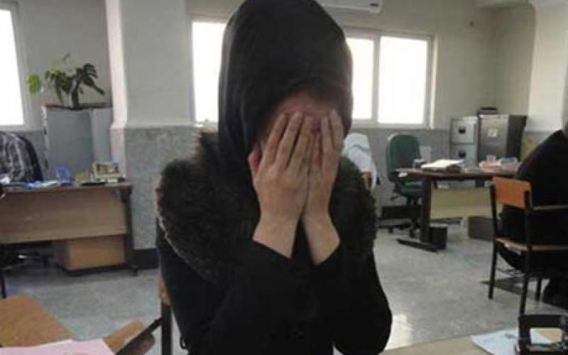 انتشار شماره تلفن همکلاسی‌ها در اینترنت توسط دختر حسود +عکس