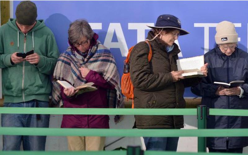 پیشی گرفتن فروش کتاب‎های الکترونیکی از کاغذی تا سال 2018