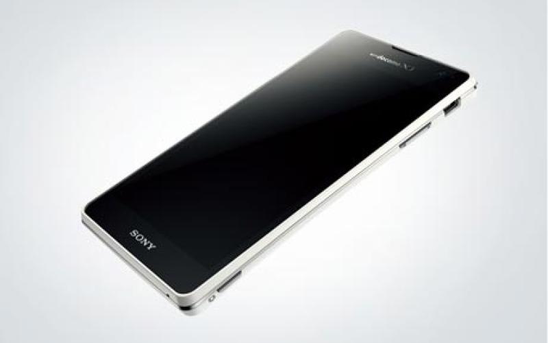 داستان دکتر تهرانی که مزاحم تلفنی همسر جوان خودش می‎شد!