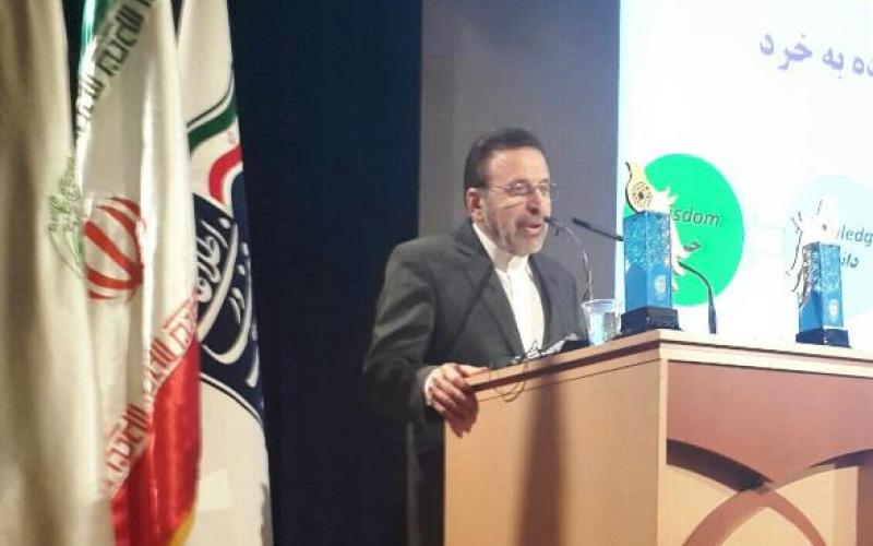 در هر ثانیه 97 هزار پیامک و در هر روز 290 میلیارد ایمیل تبادل می شود