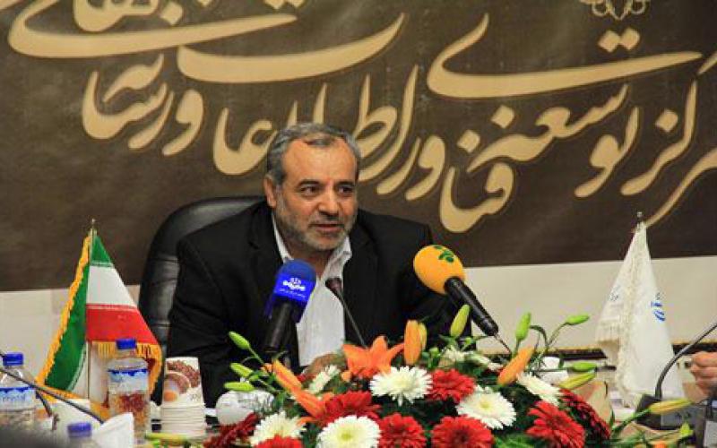 رییس مرکز رسانه‌های دیجیتال: به اپراتورها اجازه‌ی انتشار پیامک انبوه کنترل نشده را نمی‌دهیم/ اپراتورهای تلفن همراه باید سرویس‌هایشان را روی 4G ارائه دهند