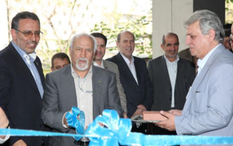 افتتاح فروشگاه مرکزی همراه اول