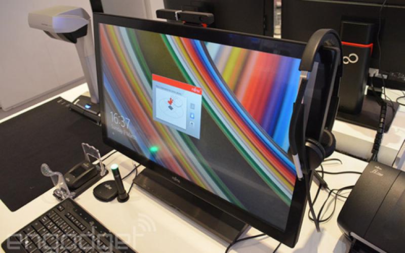 این رایانه را خاموش نکنید/عکس