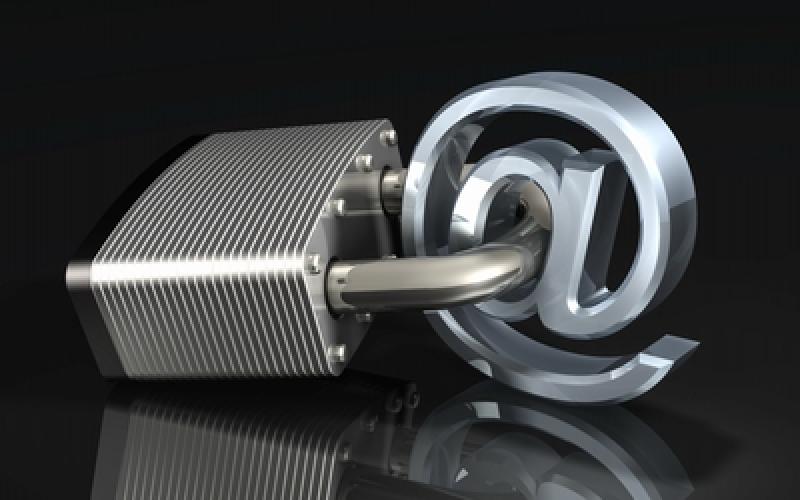 کلید اینترنت جهان در دستان هفت نفر است