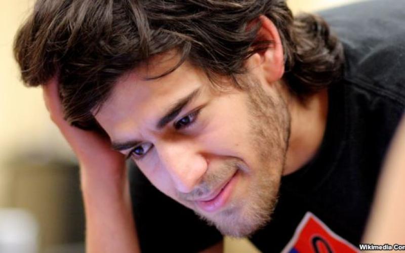 روز مبارزه علیه جاسوسی اینترنتی در سال‌مرگ نابغه اینترنت! 