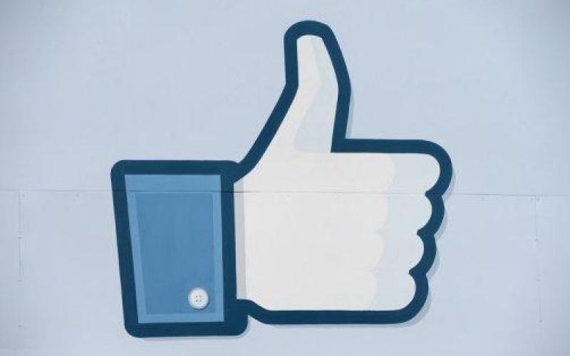 طنز/ لایک فردای فرزندانتان را امروز بزنید!