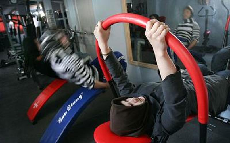 مسابقه ارسال تصاویر غیراخلاقی دختران ایرانی! +تصاویر تاسف بار