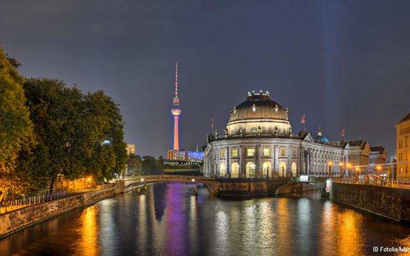 عذرخواهی گوگل بابت نام‌گذاری میدانی به نام هیتلر