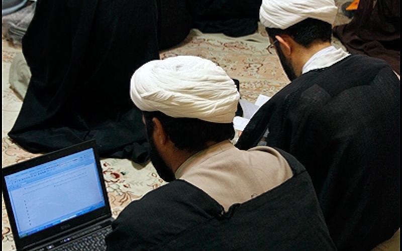گزارش «المانیتور» از محبوبیت «فیس بوک» در بین طلاب حوزه های علمیه ایران 