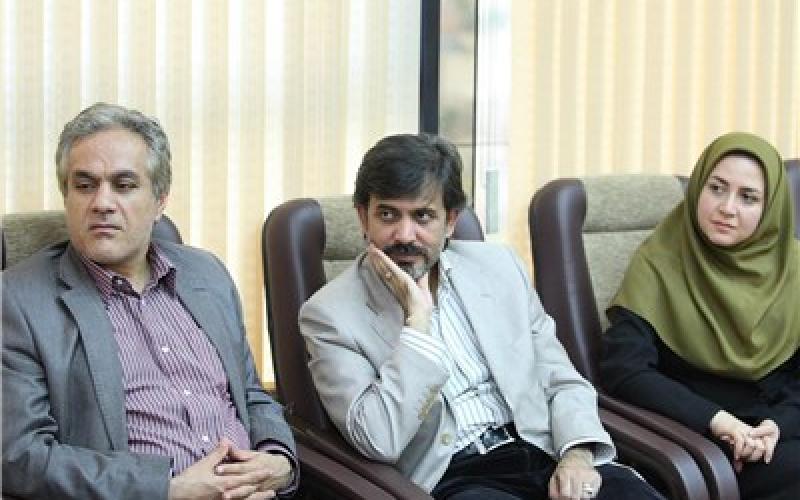 موبایل هر ۳ مجری گفت‎وگو با رئیس جمهور جلب شد! 