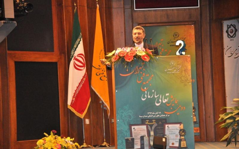 احمد بزرگیان: یکی از سموم مدیریت، انحصار در اطلاعات است 