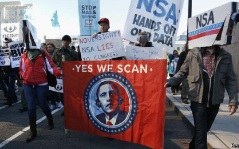 تجمع چند صد نفری معترضان به شنود در آمریکا